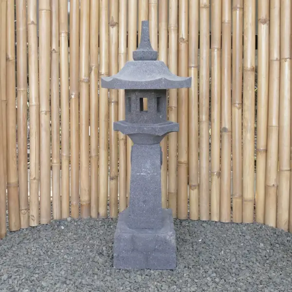 Product image 4 of the product “Japanese style Garden Lantern, made from Andesit Stone. Multipart. 90 cm Height, Roof is 35 cm width. ”